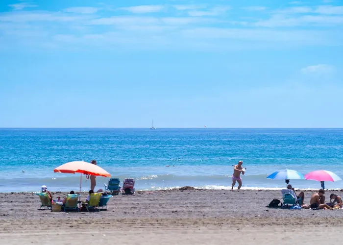 Portside Paradise - 2-bedroom Steps From The Marina Appartement *