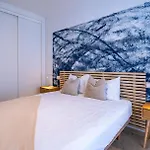 Portside Paradise - 2-bedroom Steps From The Marina Estepona