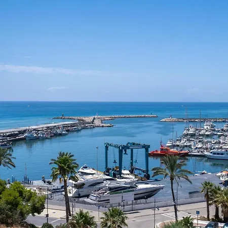 Portside Paradise - 2-bedroom Steps From The Marina